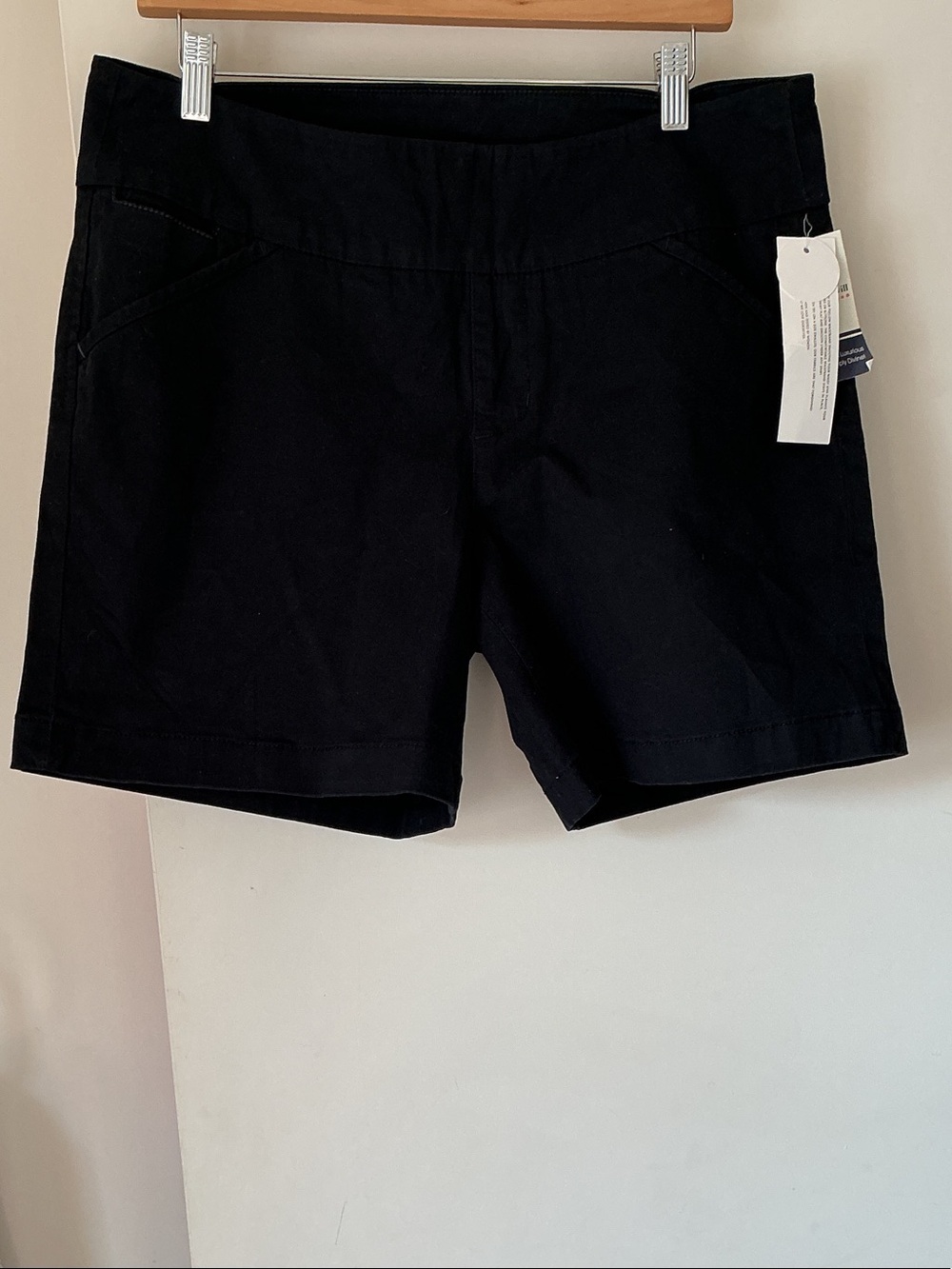 JAG PULL ON Women’s Black Casual Stretch Shorts
